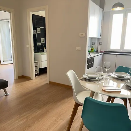 Apartment 2 Min Walk To The In The Centre Of